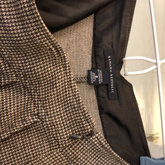 Brown houndstooth banana republic skirt size 8 - Picture 3 of 3